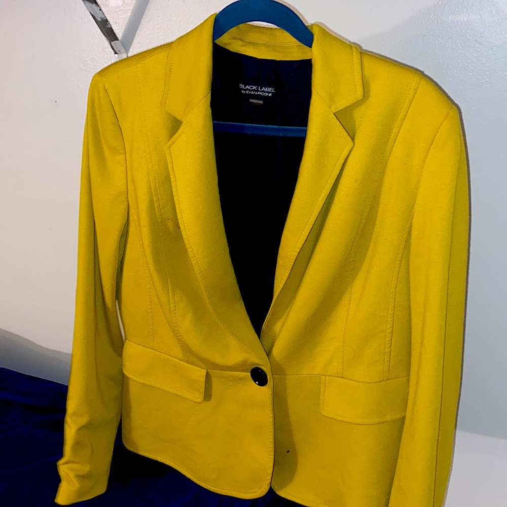 Yellow blazer